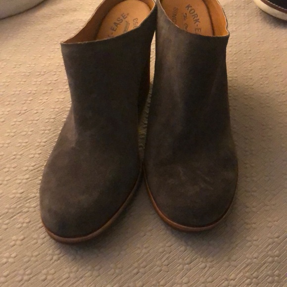 Kork-Ease blue ultra suede booties 8.5 worn only once - Picture 4 of 10